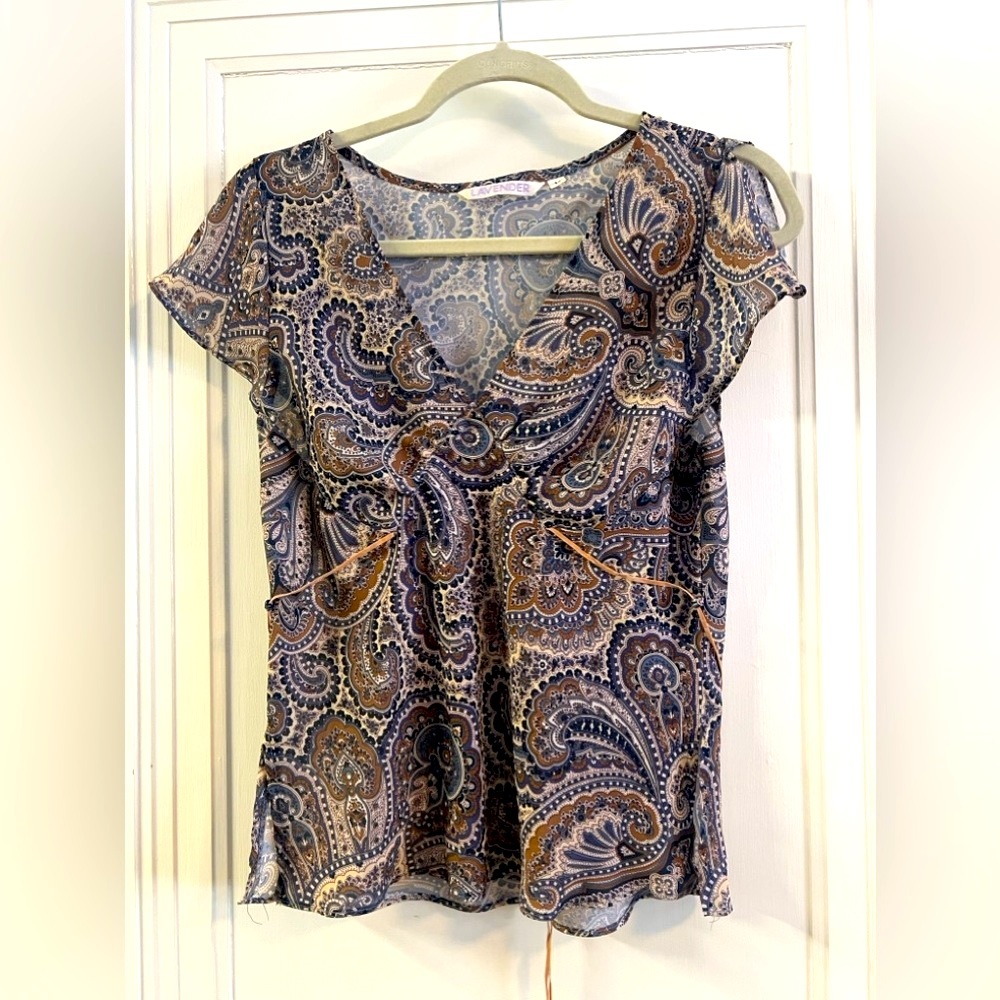 Adorable  (Lazarus NKA Macy’s) vintage paisley sheer top
In Juniors Large blue
